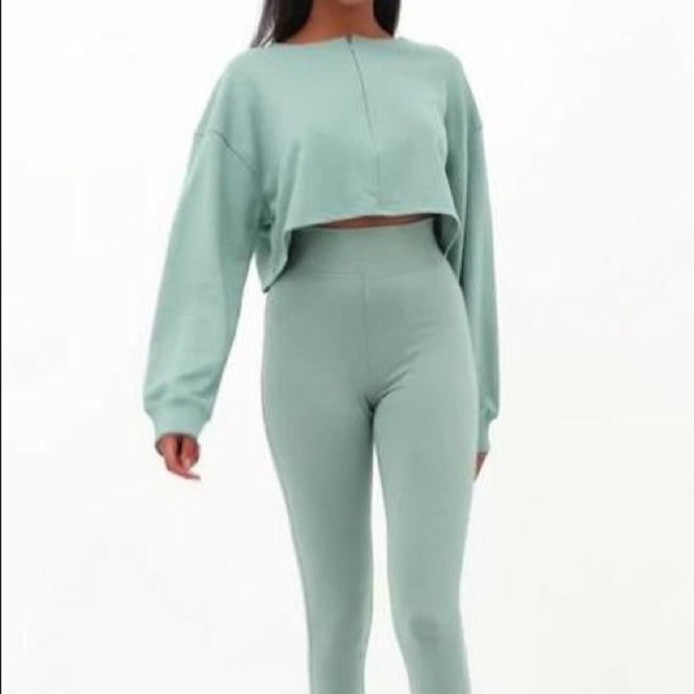 Missguided Green Sweatshirt and Matching Bottoms